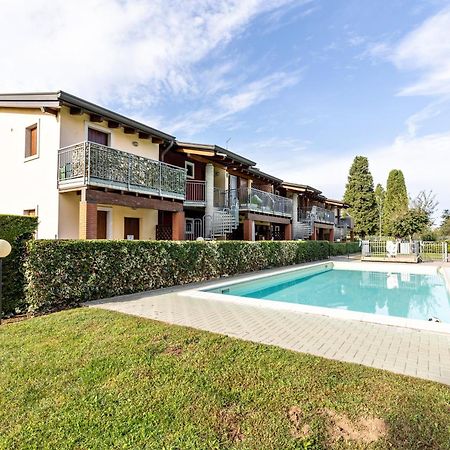 Residence La Corte Near Gardaland Castelnuovo del Garda Exterior foto